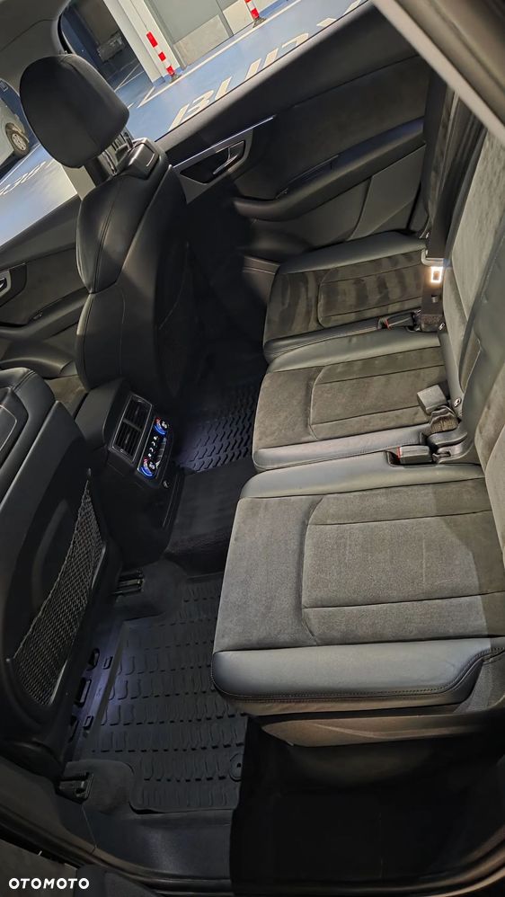 Audi Q7 - 9