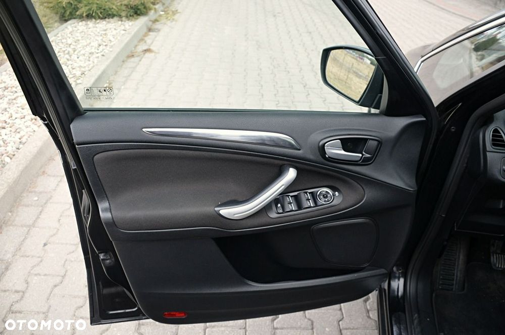 Ford S-Max - 15