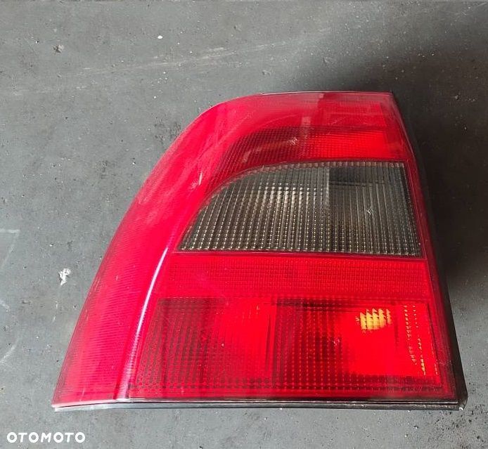 LAMPA LEWY TYŁ OPEL VECTRA B LIFT SEDAN 99-02r - 1