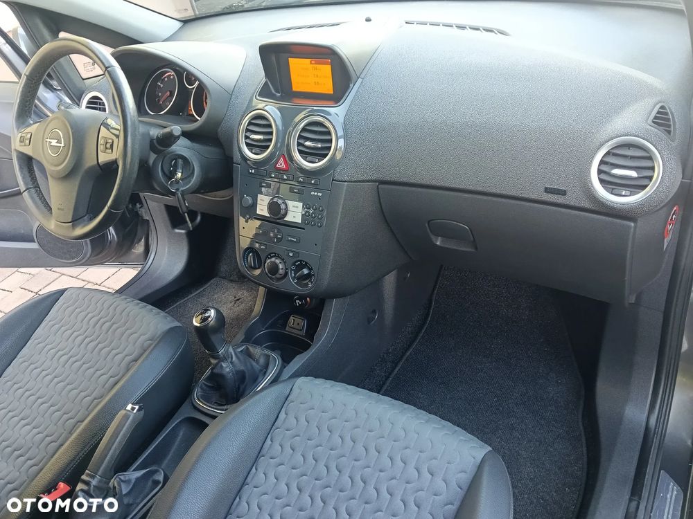 Opel Corsa 1.4 16V Innovation - 19