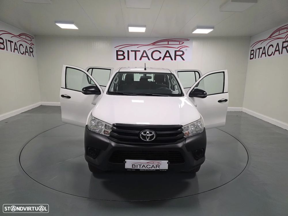 Toyota HILUX  2.4 D-4D 2WD CD - 13