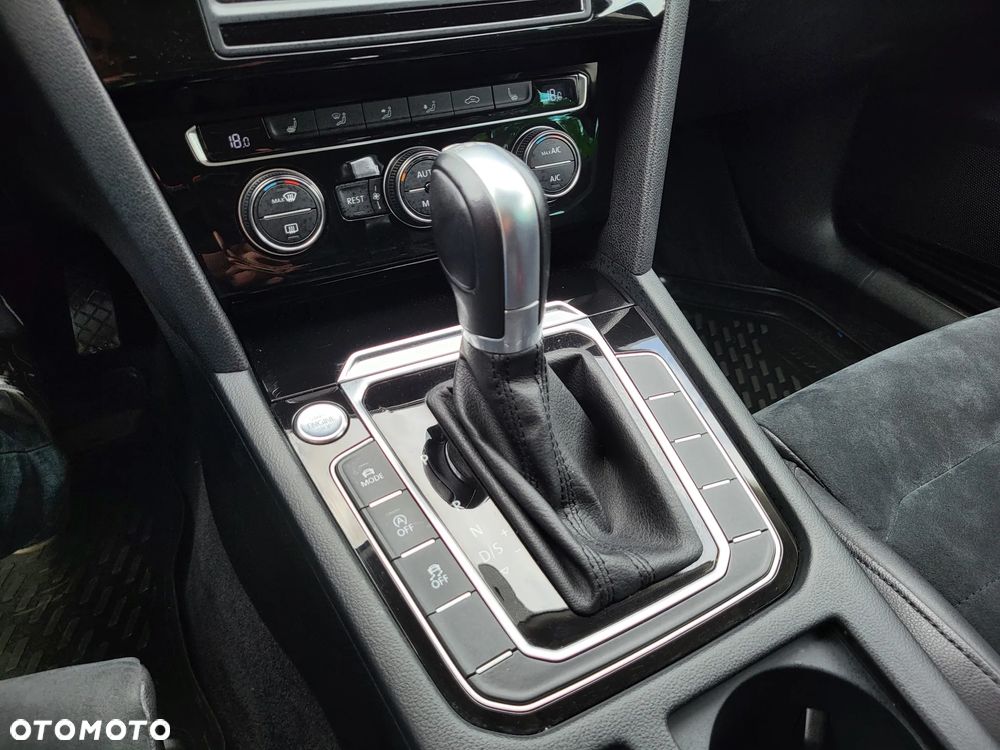 Volkswagen Passat 1.8 TSI BMT Highline DSG - 16