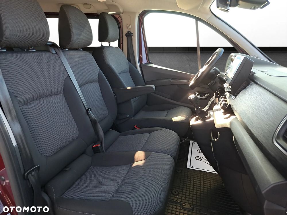 Renault Trafic - 12