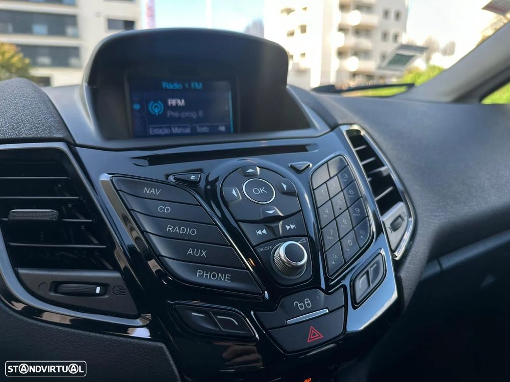 Ford Fiesta 1.5 TDCi Titanium - 12