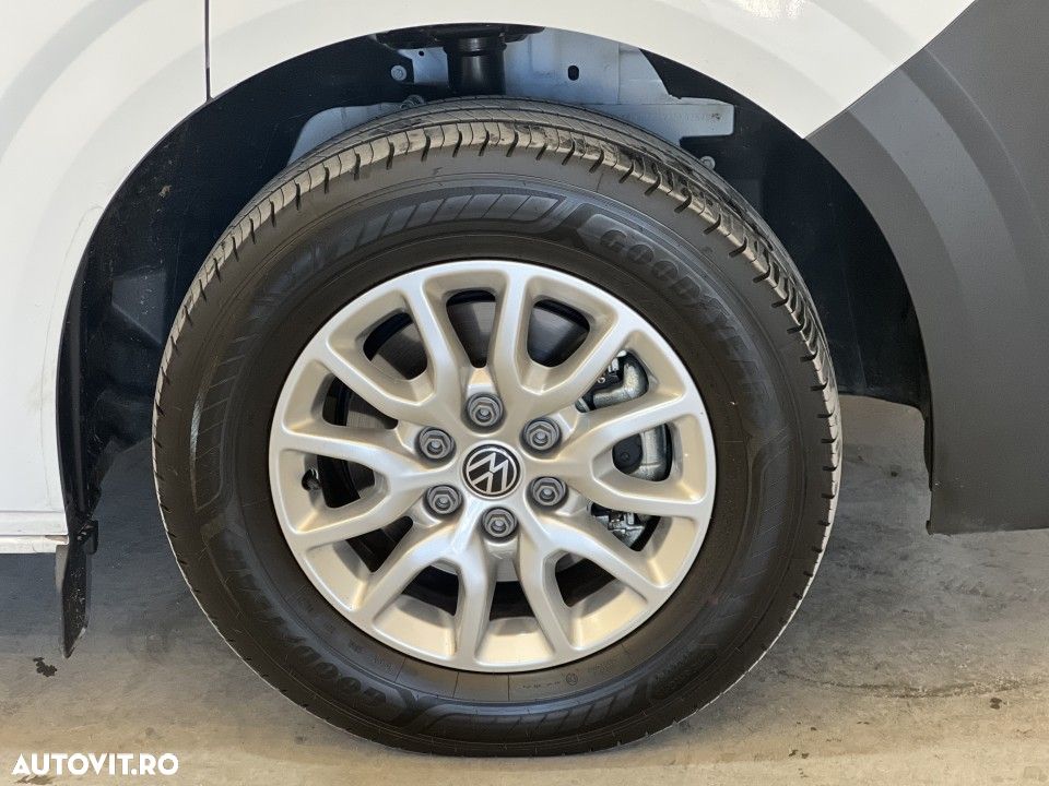 Volkswagen Caravelle - 6