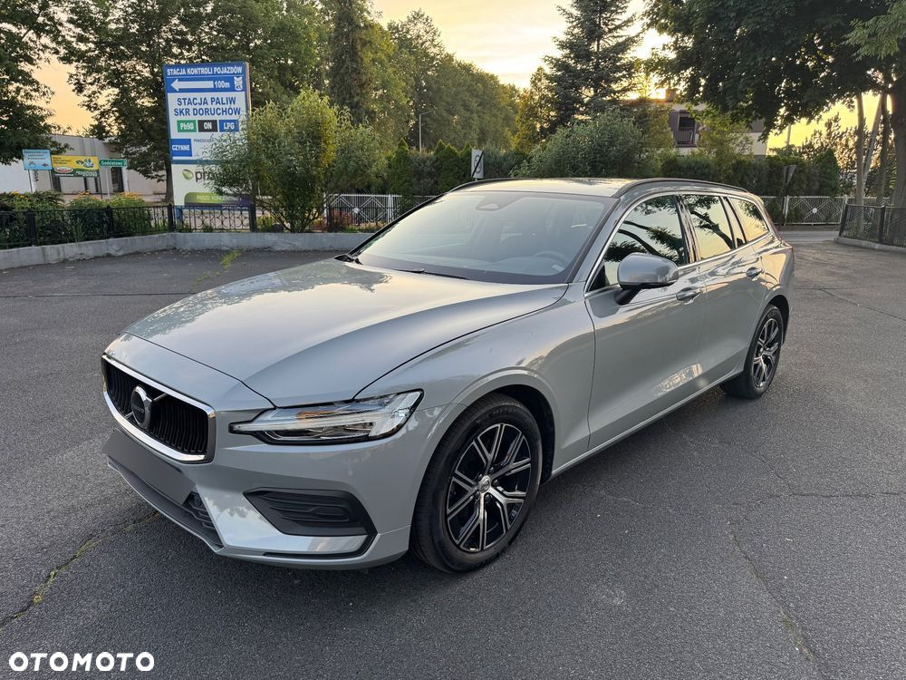 Volvo V60 B3 B DKG Core - 4