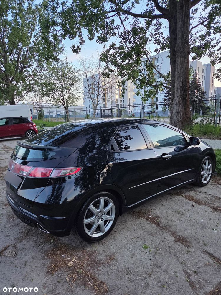 Honda Civic 1.8 Executive - 1