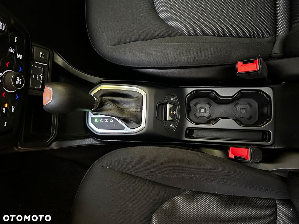 Jeep Renegade 1.3 GSE T4 Turbo Longitude FWD S&S - 14