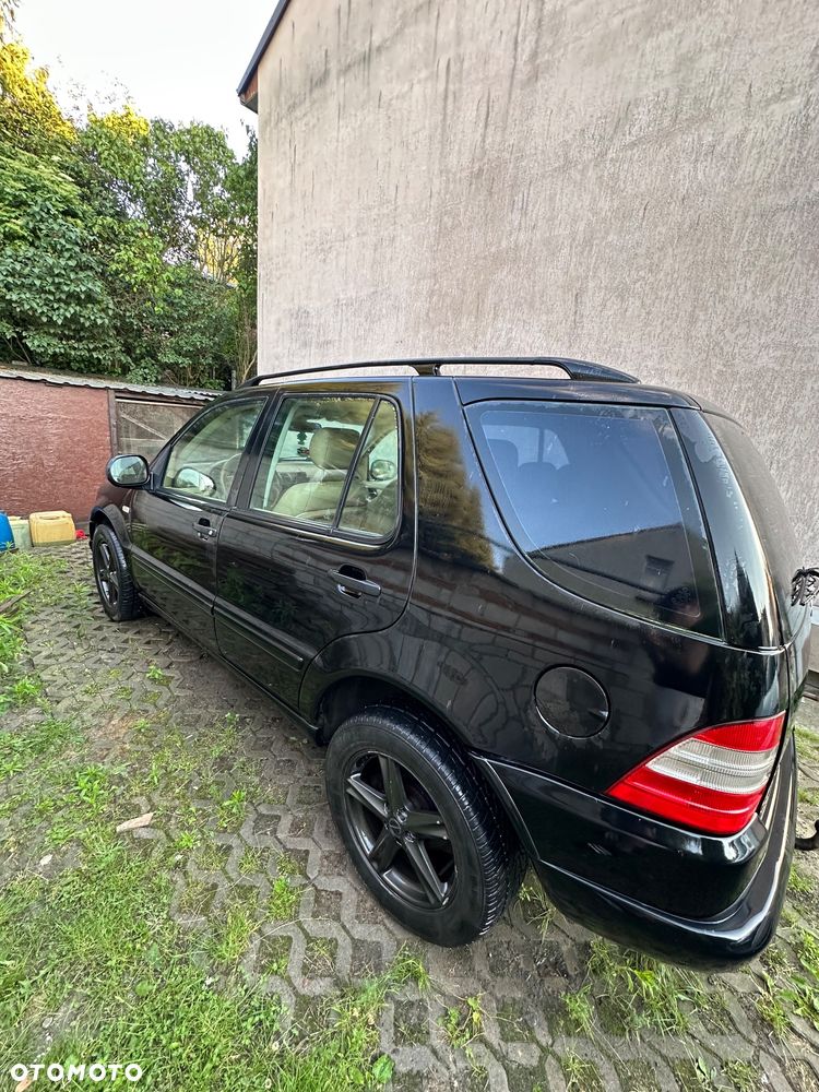 Mercedes-Benz ML - 11