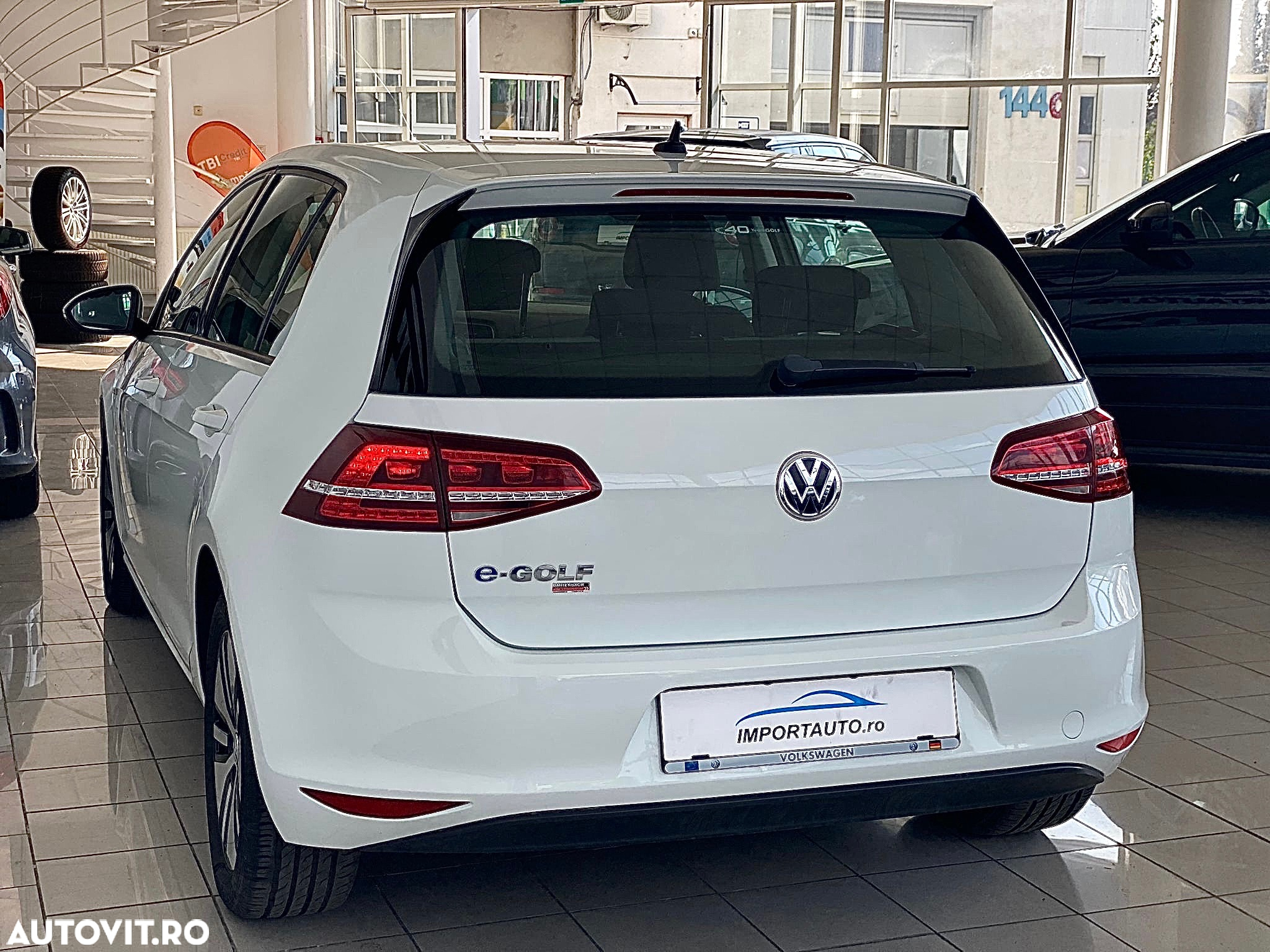 Volkswagen e-Golf - 7