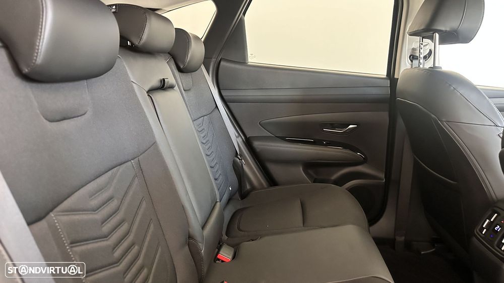 Hyundai Tucson 1.6 T-GDI PHEV e-Vanguard + TT - 28