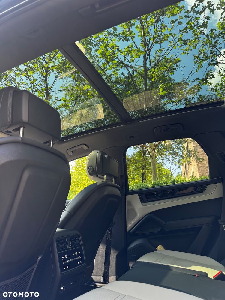 Porsche Cayenne Standard - 14