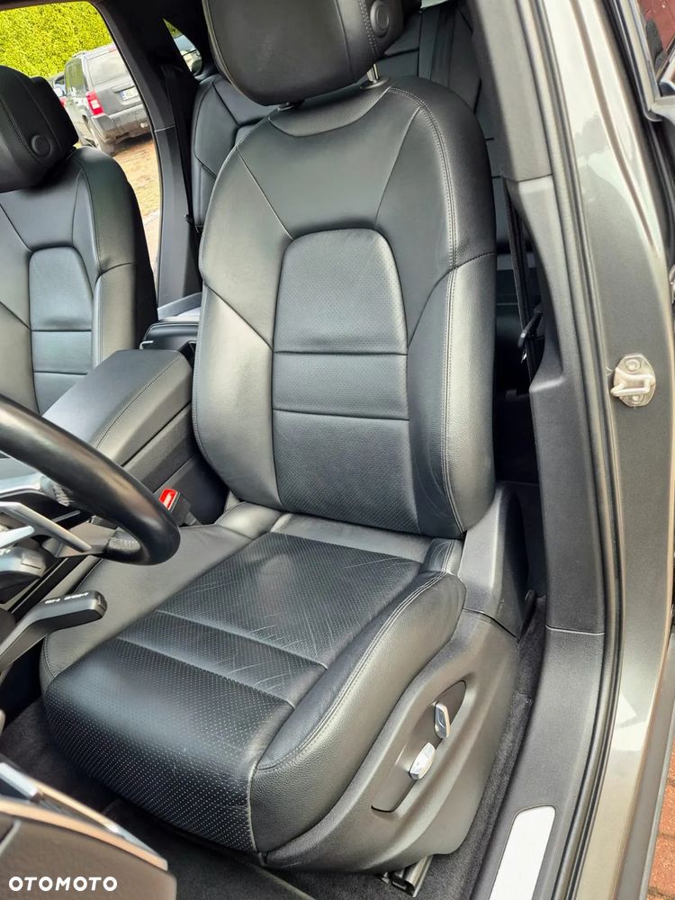 Porsche Cayenne Platinum Edition - 15