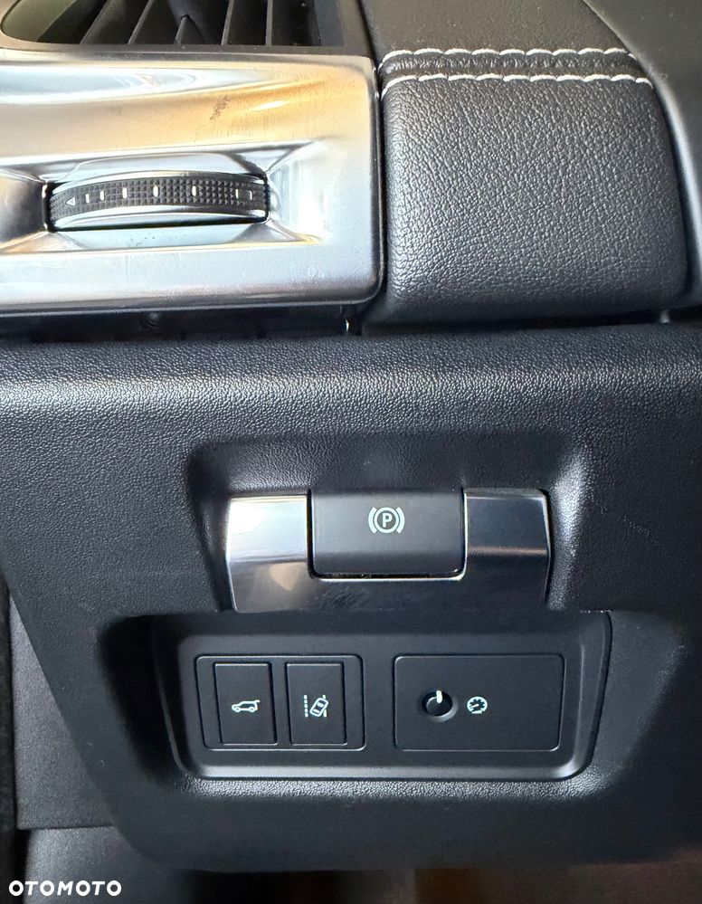 Jaguar E-Pace 2.0 i4P AWD R-Dynamic - 21