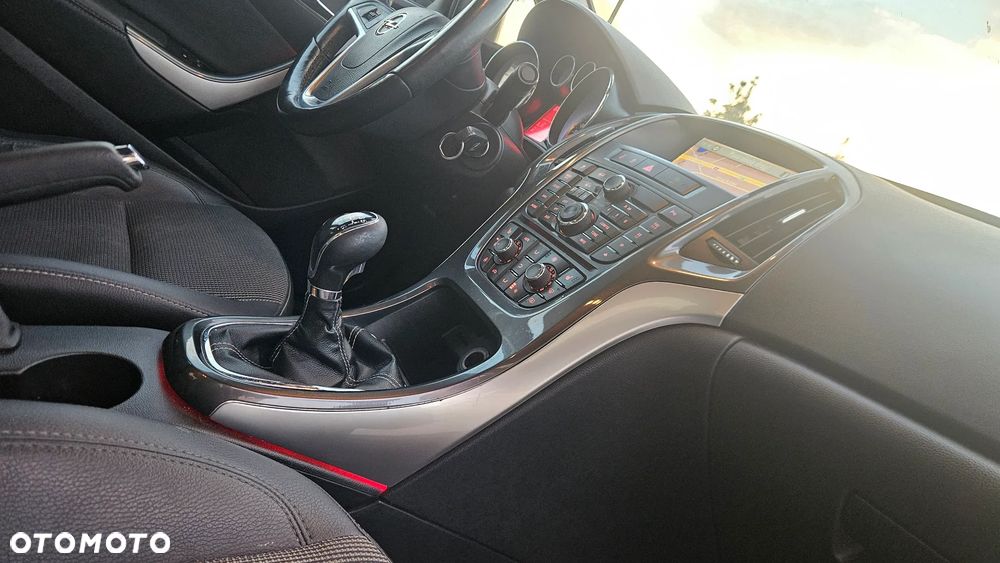 Opel Astra 1.4 Turbo Selection - 15