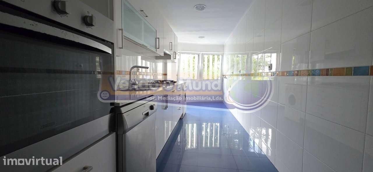 Apartamento T3 em Carnide (LXLX013) - Grande imagem: 2/23