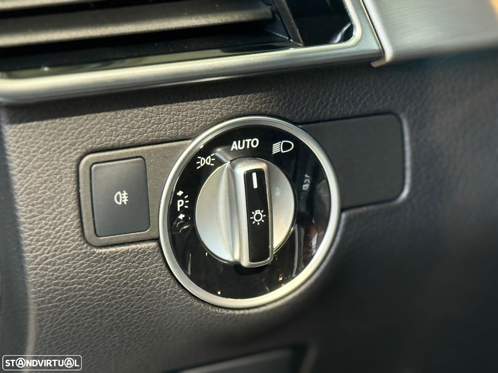 Mercedes-Benz GLE 350 d 4Matic 9G-TRONIC AMG Line - 24