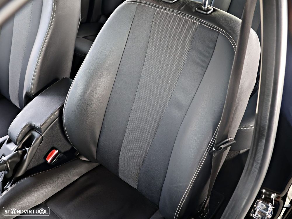 Renault Mégane Sport Tourer 1.5 dCi Dynamique CO2 Champion - 26