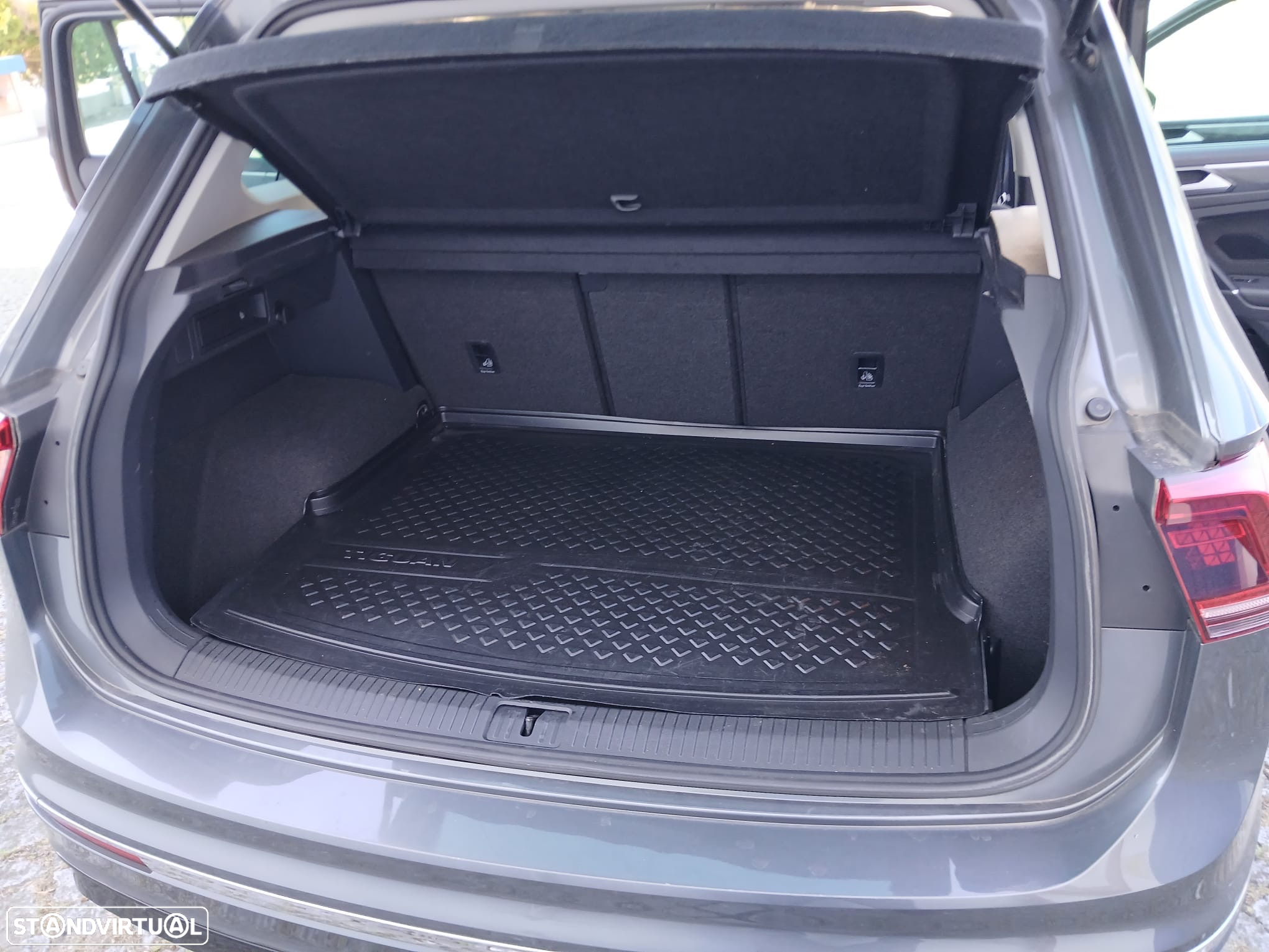 VW Tiguan 2.0 TDI R-Line DSG - 7