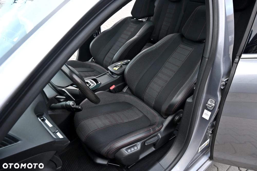 Peugeot 308 BlueHDi 130 EAT8 Stop & Start GT Pack - 27