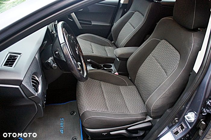 Toyota Auris 1.8 HSD Luna - 15