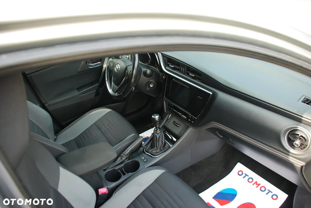 Toyota Auris 1.6 D-4D Edition-S - 9