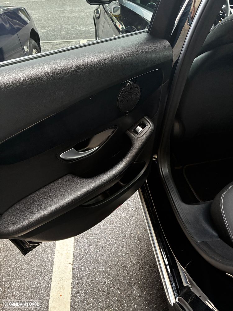 Mercedes-Benz C 200 d Station Night Edition - 18