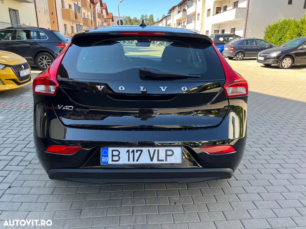 Volvo V40 D2 Geartronic Momentum - 6