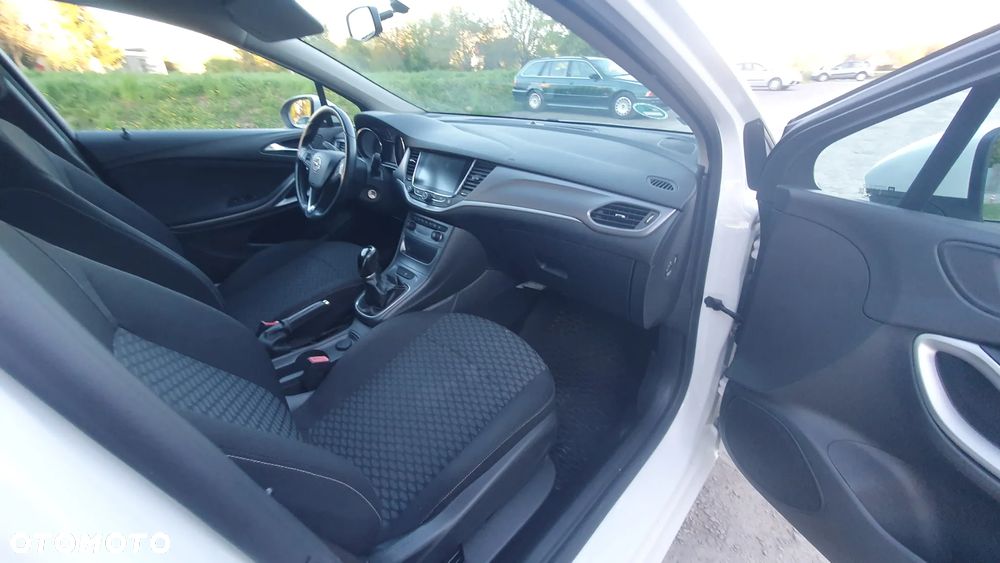 Opel Astra - 11
