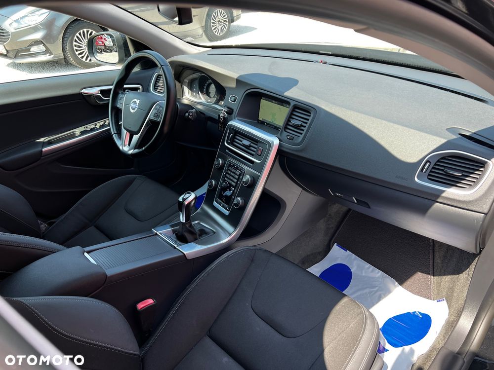 Volvo V60 D4 - 28