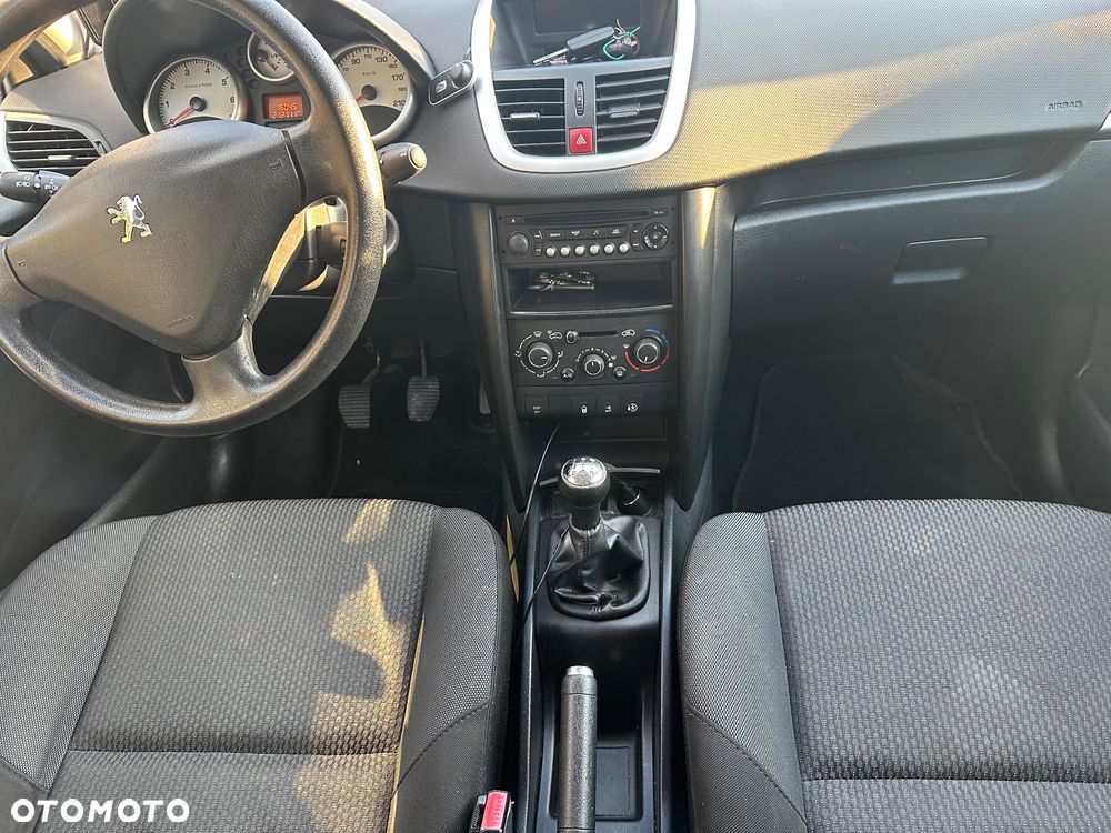 Peugeot 207 1.4 Trendy - 8