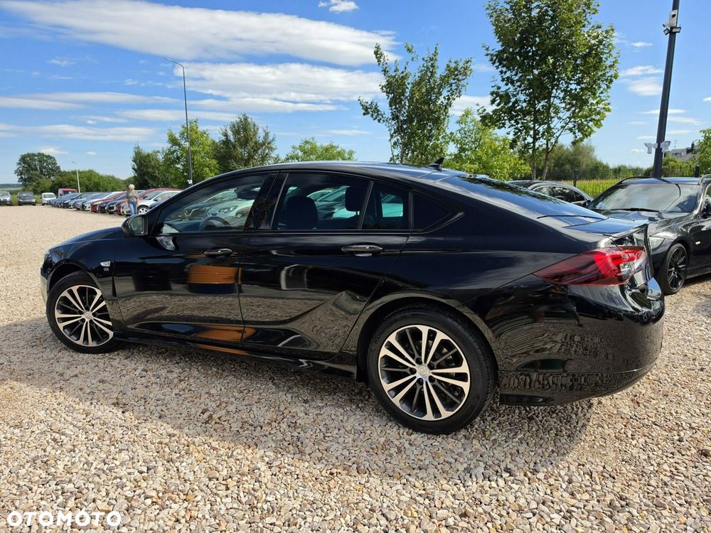 Opel Insignia 1.6 Exclusive - 11