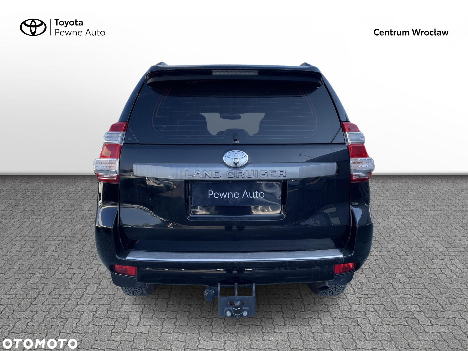 Toyota Land Cruiser - 4