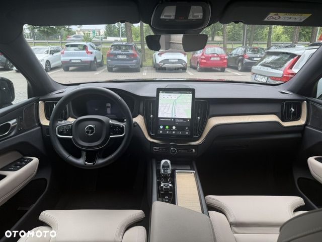 Volvo XC 60 B5 B AWD Plus Dark - 39