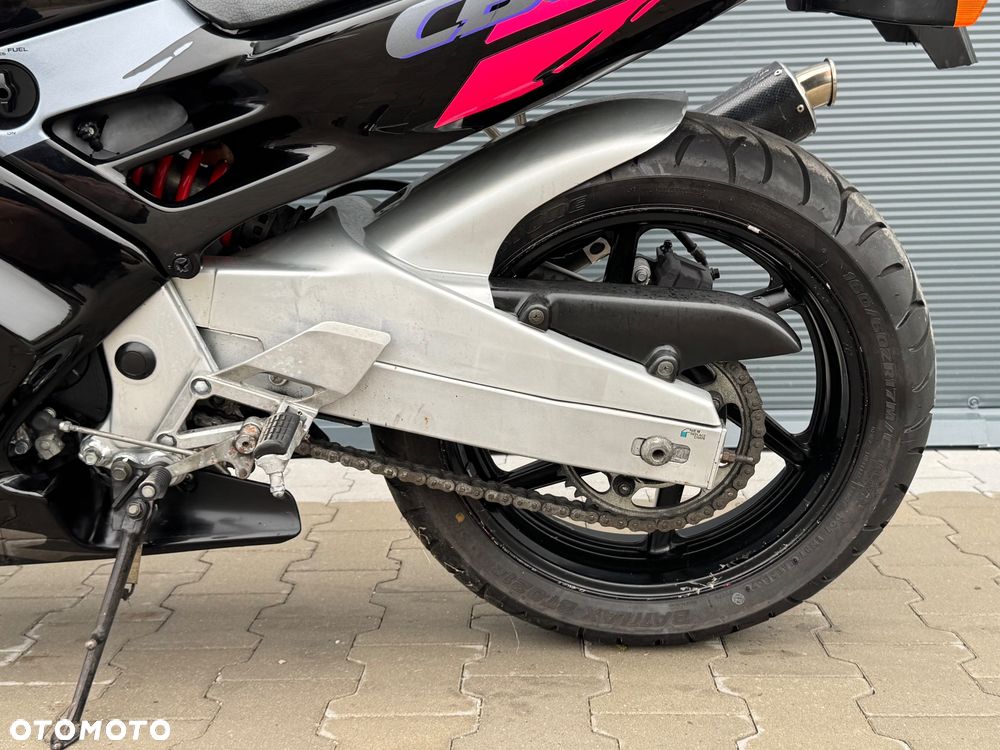 Honda CBR - 13