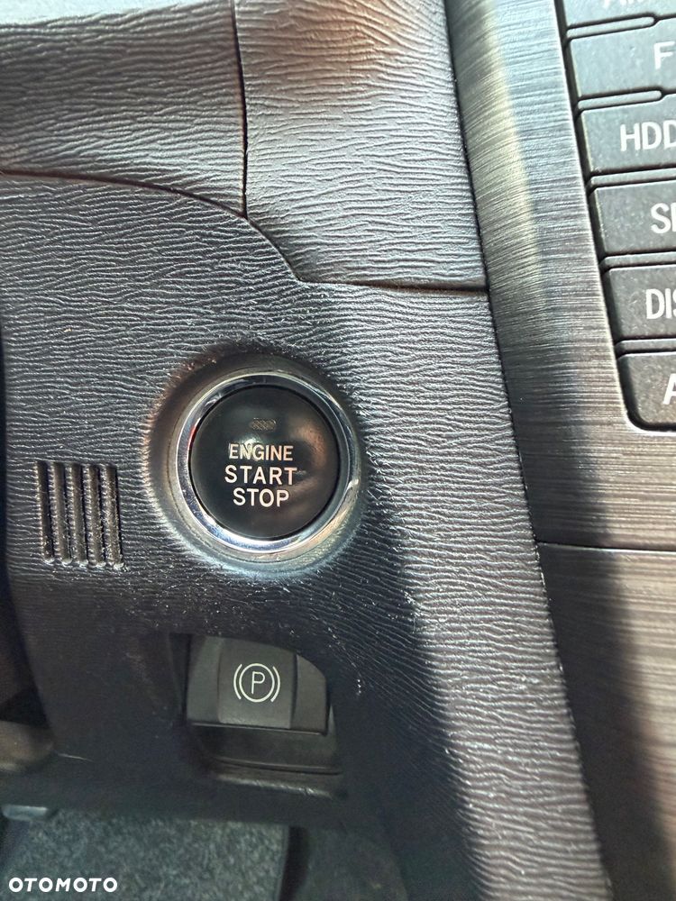Toyota Avensis 1.8 Sol plus NAVI - 20