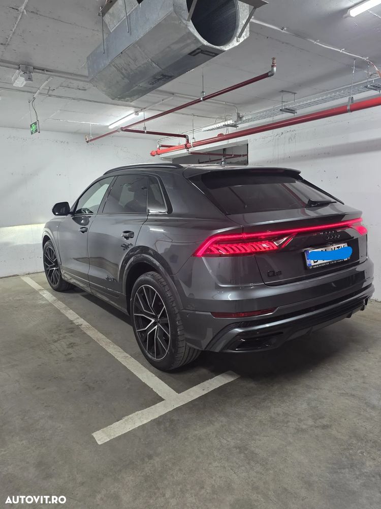 Audi Q8 - 1