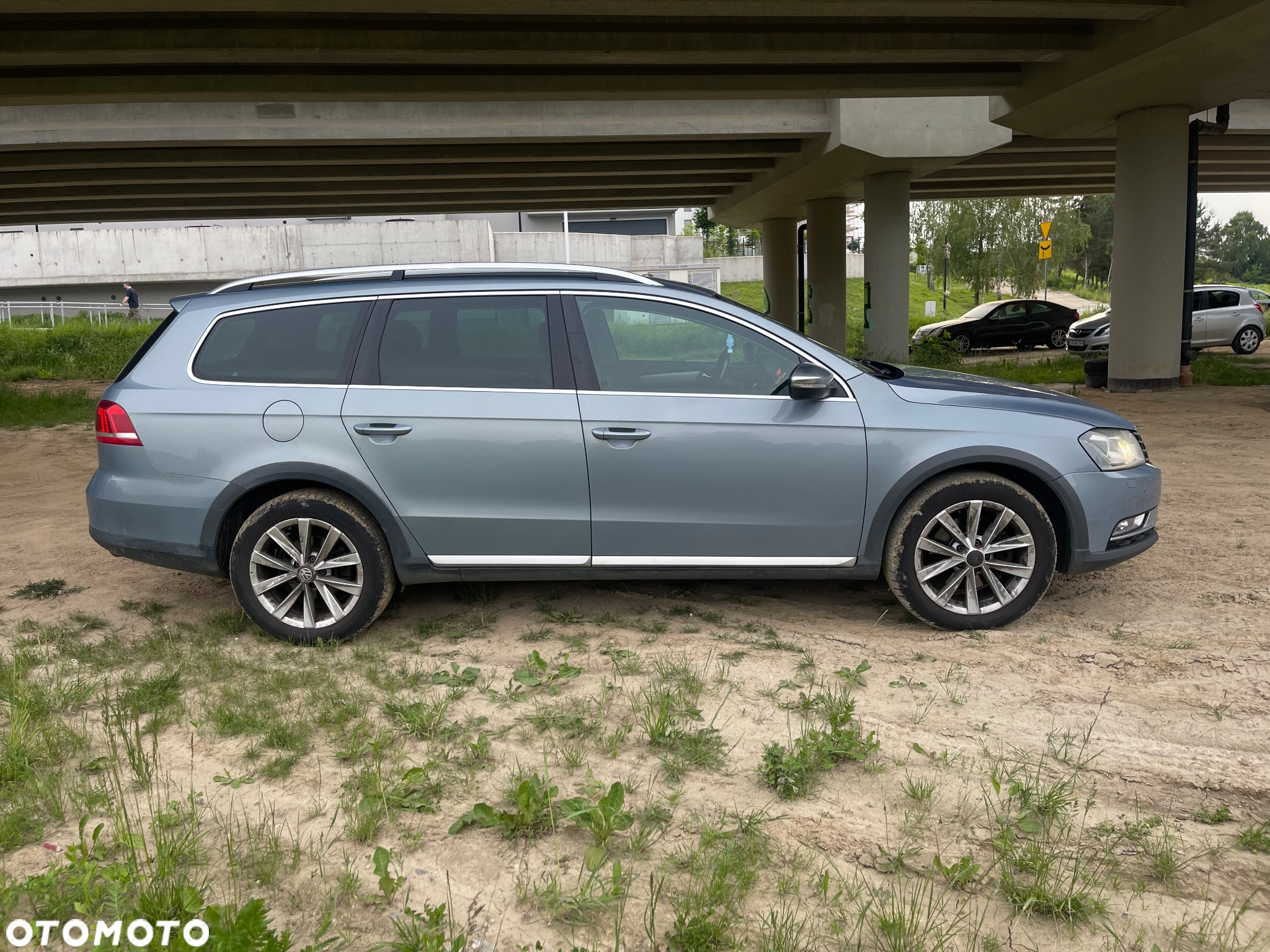 Volkswagen Passat 2.0 TDI 4Mot Highline DSG - 2