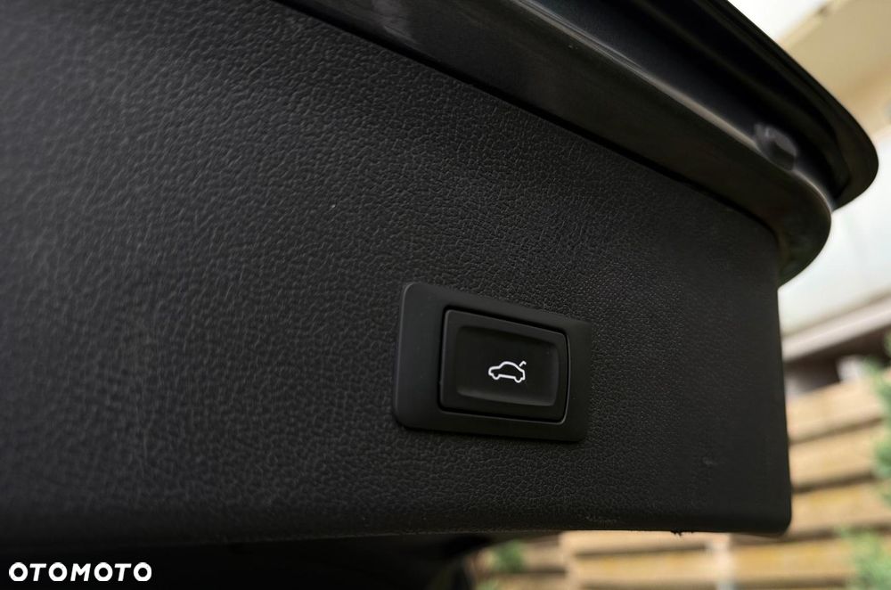 Audi A4 Avant 2.0 TDI DPF clean diesel quattro S line Sportpaket - 39
