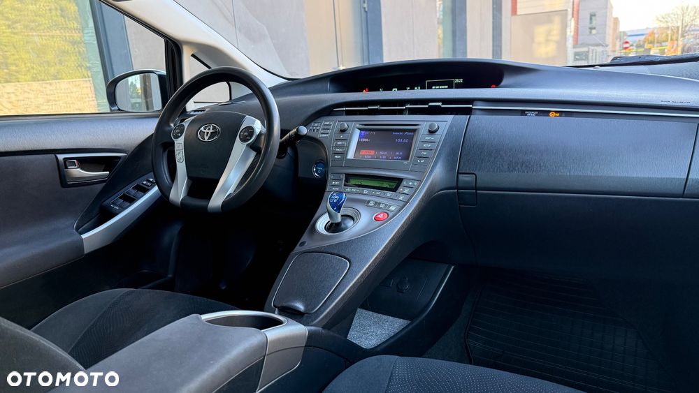 Toyota Prius 1.8 HSD Active - 11