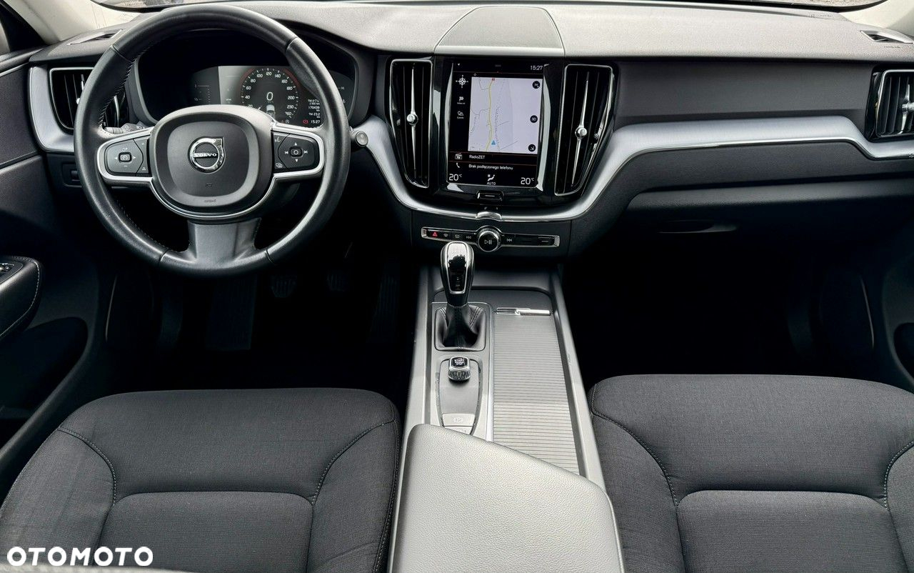 Volvo XC 60 D4 AWD Momentum Pro - 11