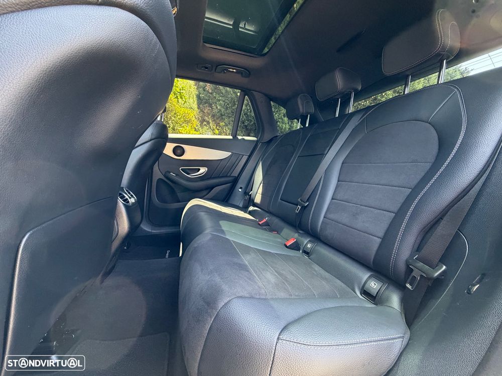 Mercedes-Benz GLC 250 d 4Matic 9G-TRONIC AMG Line - 25