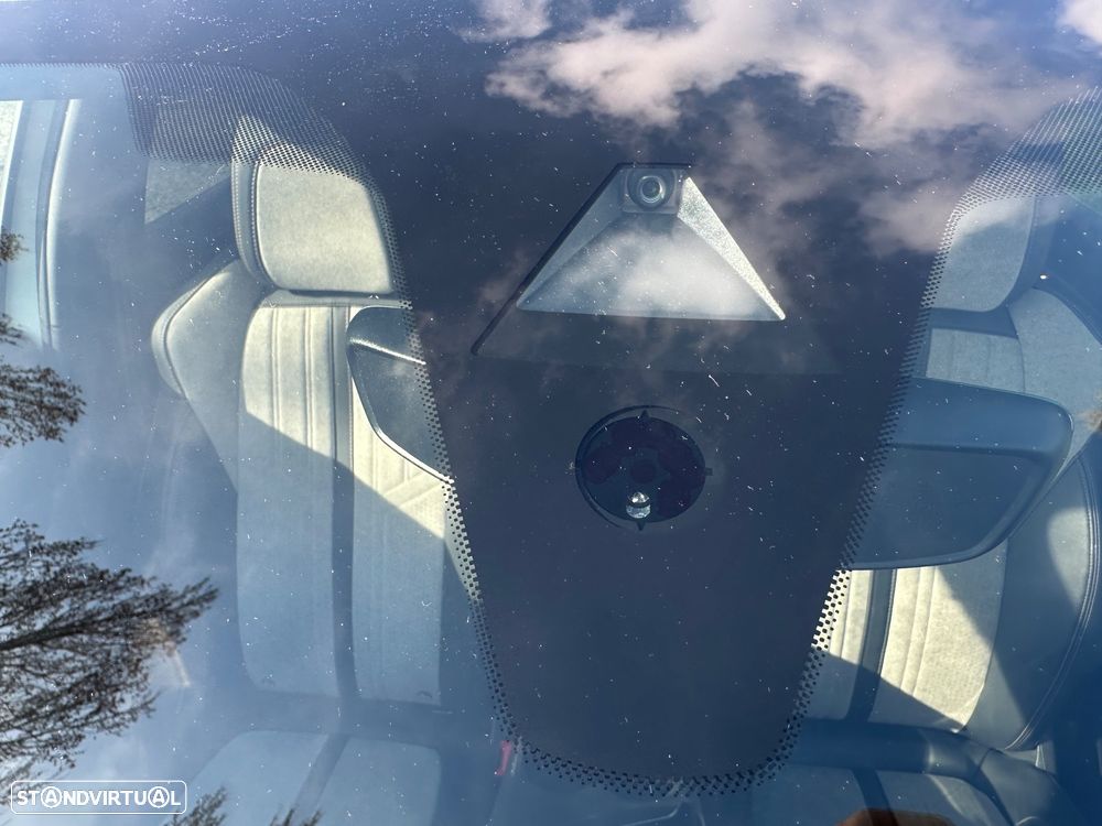 Peugeot 3008 1.6 Hybrid4 GT Line e-EAT8 - 39