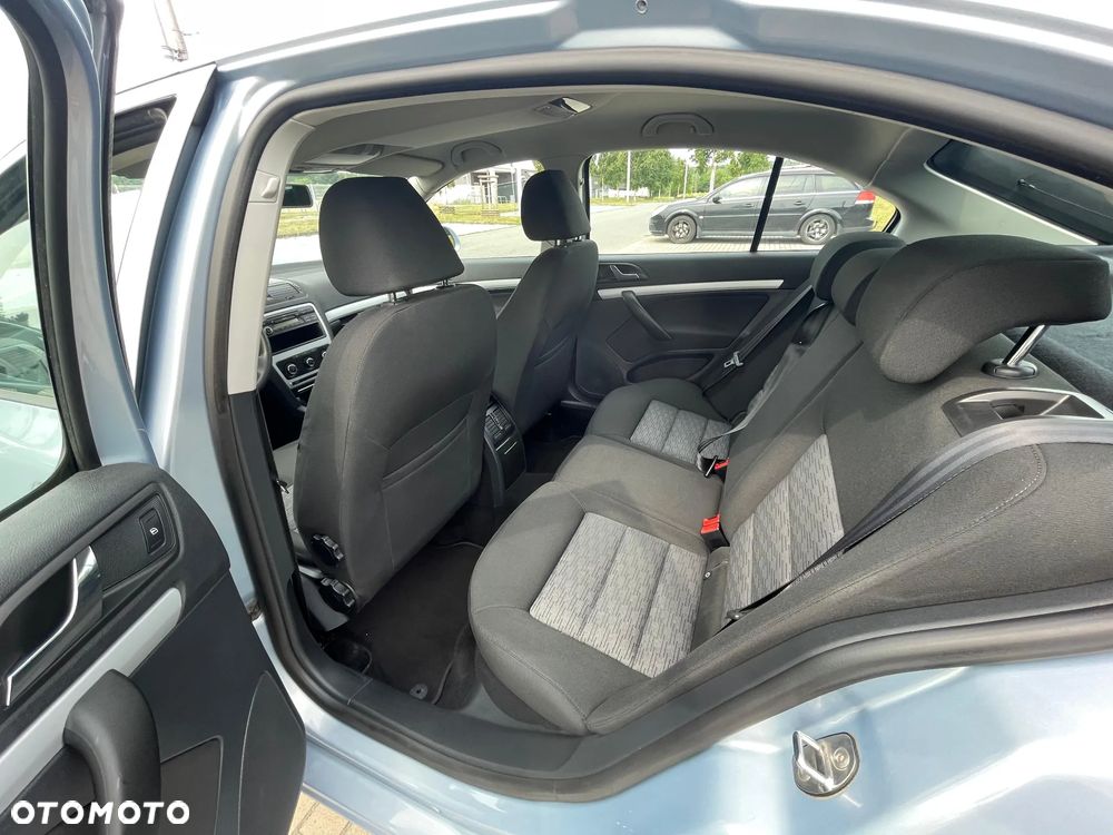 Skoda Octavia 1.6 Team Edition - 11