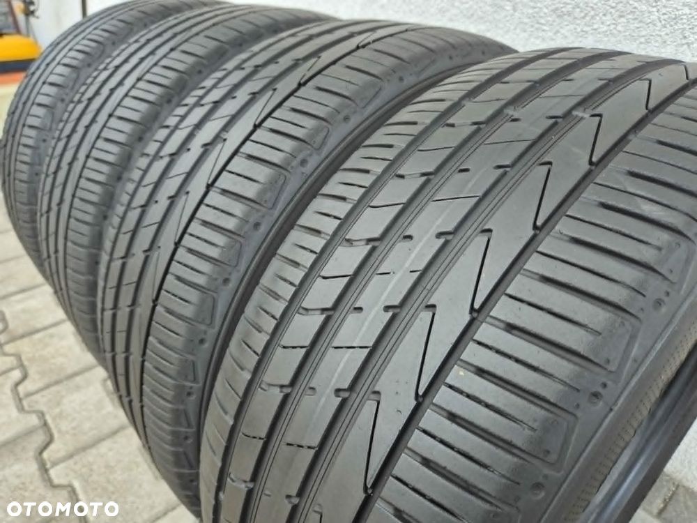 235/55R17 99V Hankook Ventus S1 Evo 2 SUV