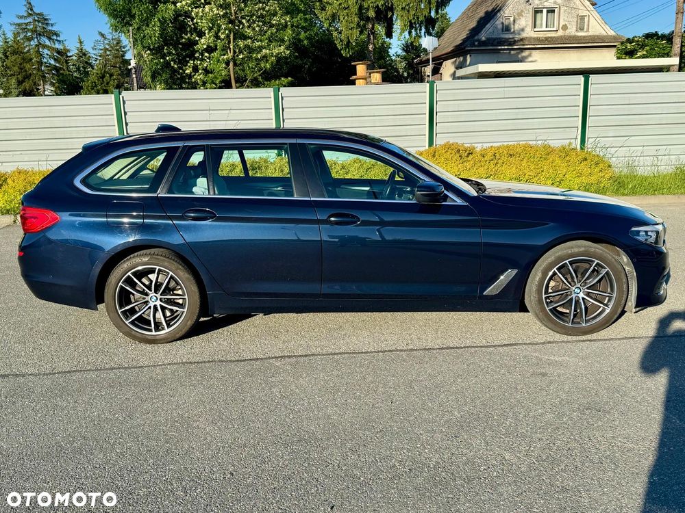 BMW Seria 5 520d Sport Line sport - 8