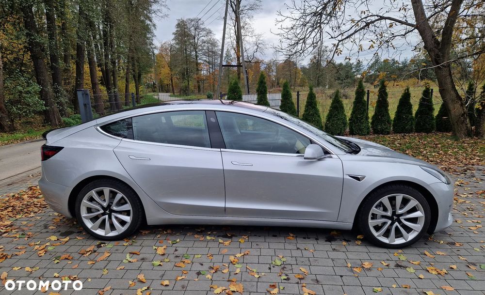 Tesla Model 3 Long Range AWD - 10