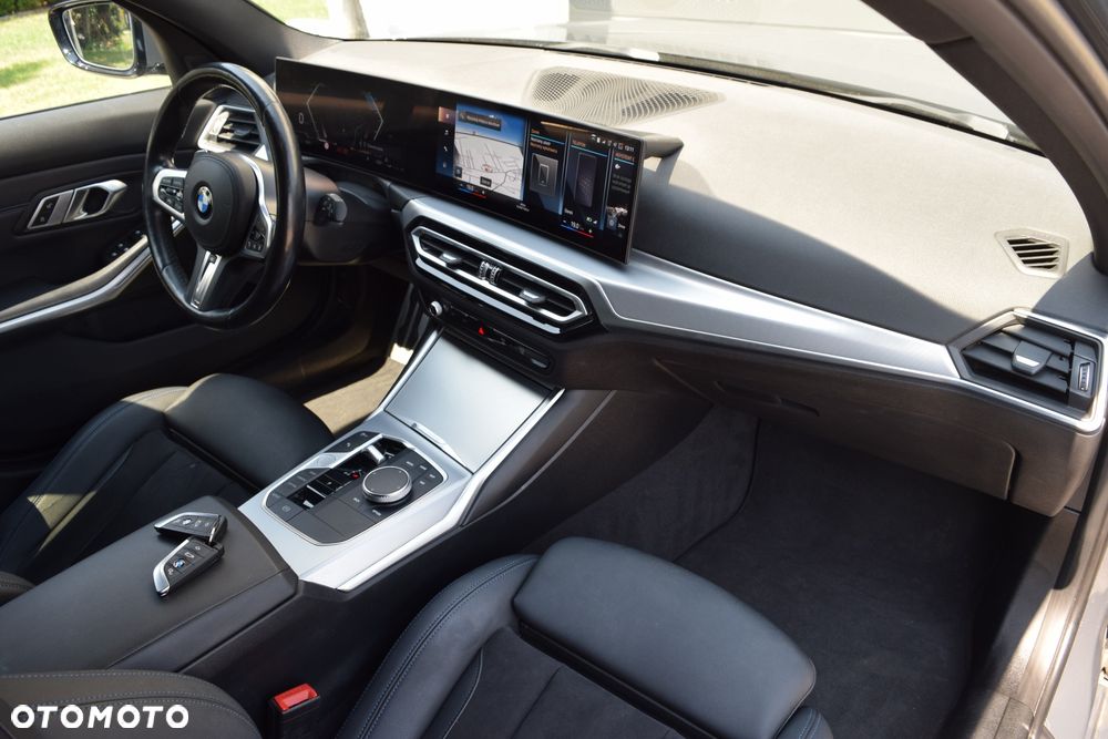 BMW Seria 3 320d xDrive M Sport sport - 18