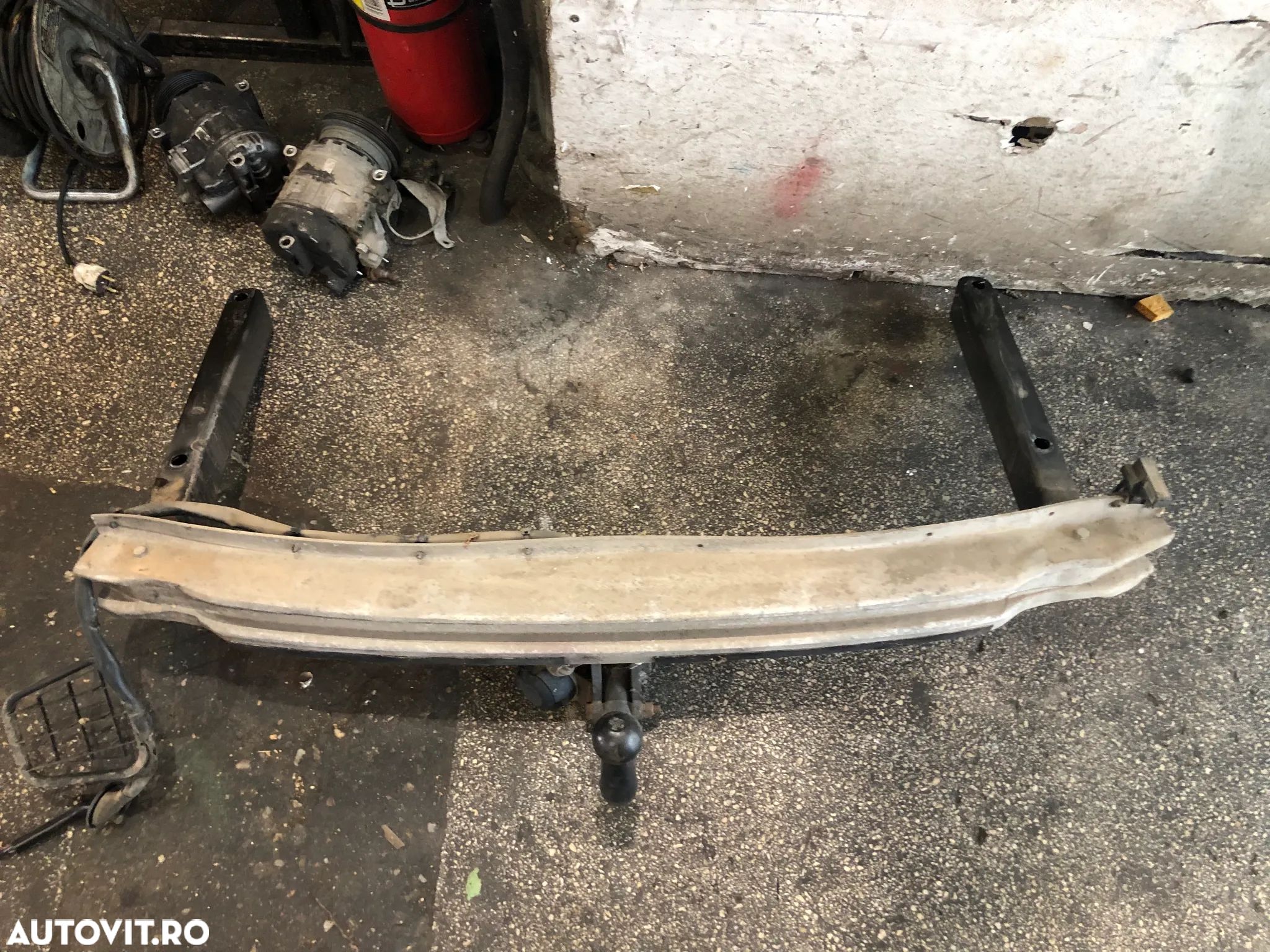 Carlig cui tractare Audi A4 B7 break 2006 - 1