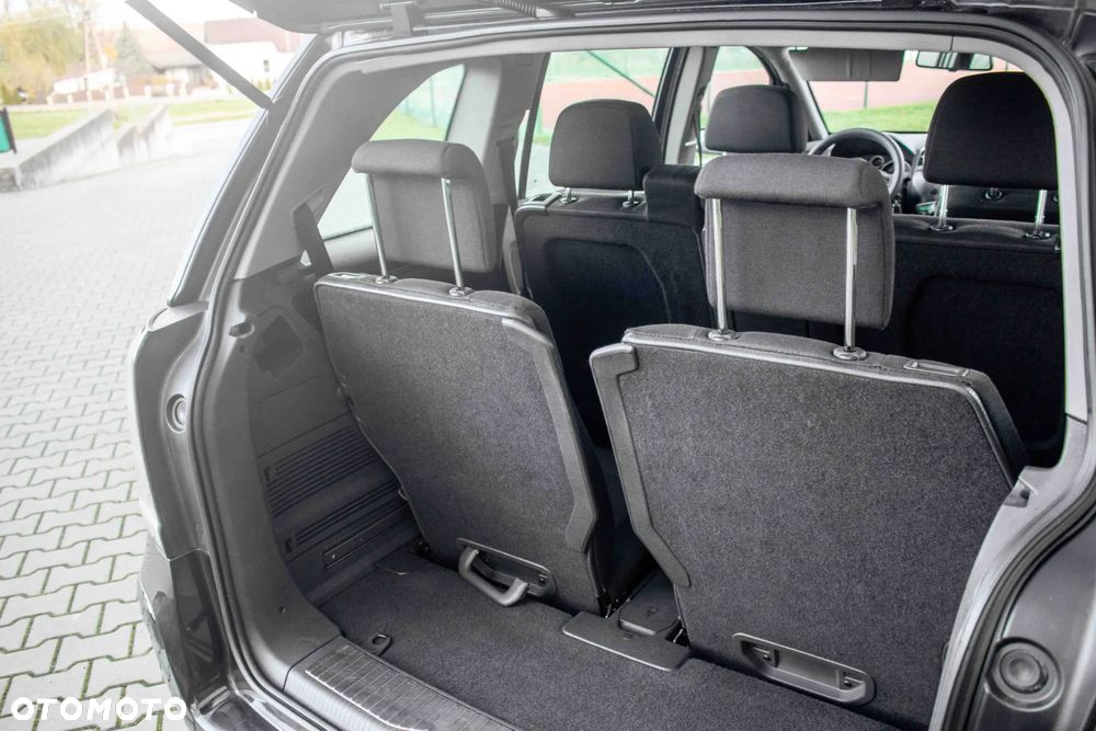 Opel Zafira 1.6 Sport - 26